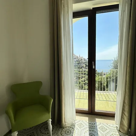 Il Canneto בית הארחה 4*