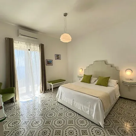 ゲストハウス Il Canneto 4*