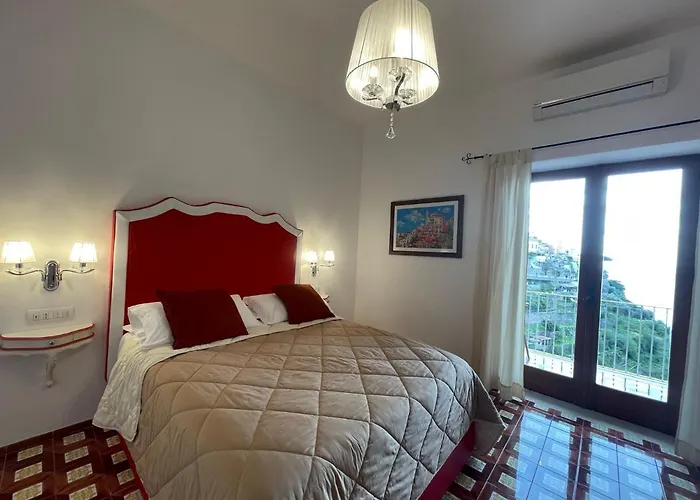 Il Canneto 4* פוזיטנו